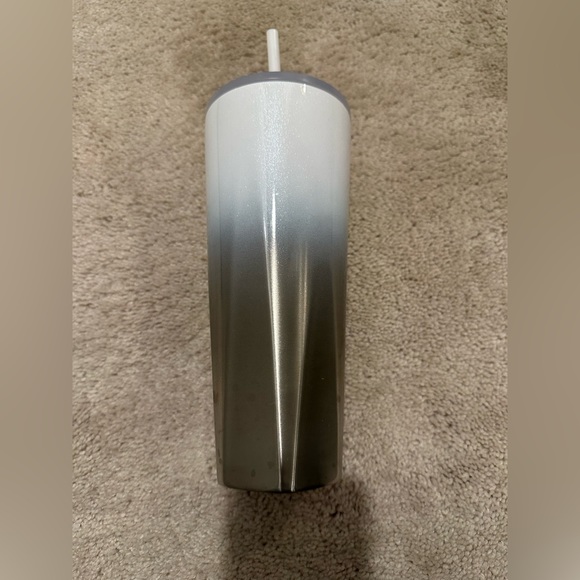 NWT Ombré sparkle venti tumblr